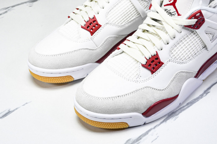 Jordan 4 Retro SB Varsity Red DR5415-106