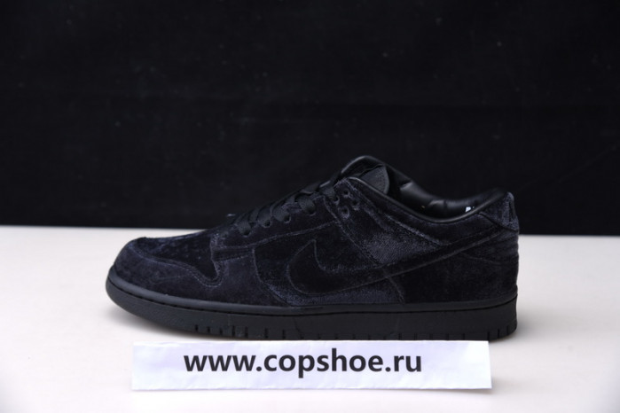 dover street market x nike dunk low triple black dh2686-002
