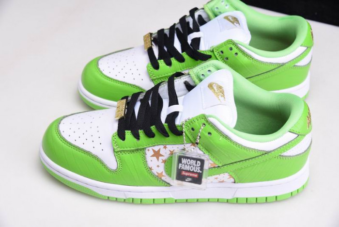 nike sb dunk low "s*upre*me - mean green" - dh3228-101