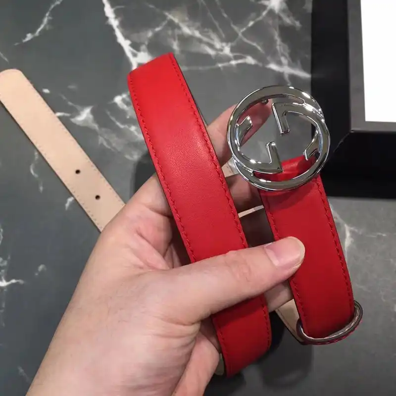 G*u*i s belte 1905bl0158