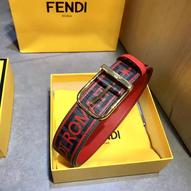 Fendi s Belte 1907BL0061