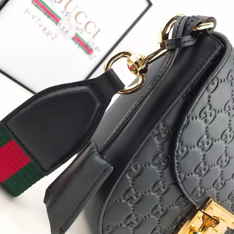 G*u*i bags 19b57g0049