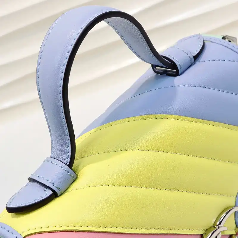 G*u*i bags 205b570027