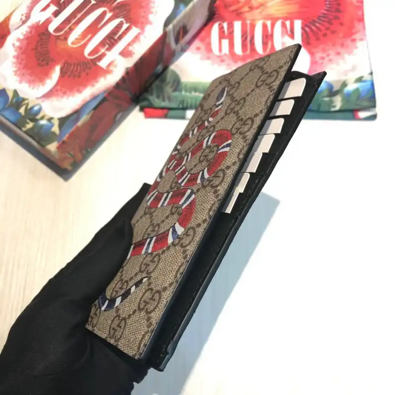 G*u*i bags 20guc0070