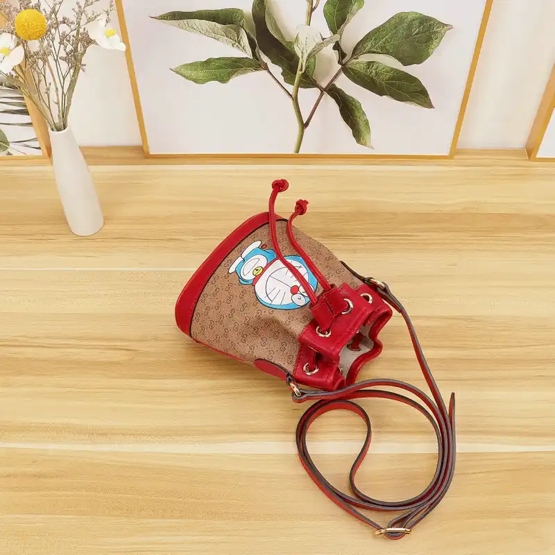 G*u*i bags 2104dj0073