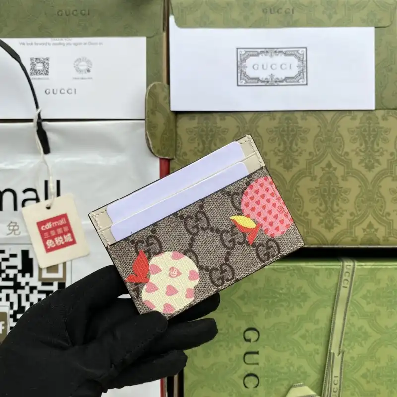 G*u*i s bags 2108ya0081