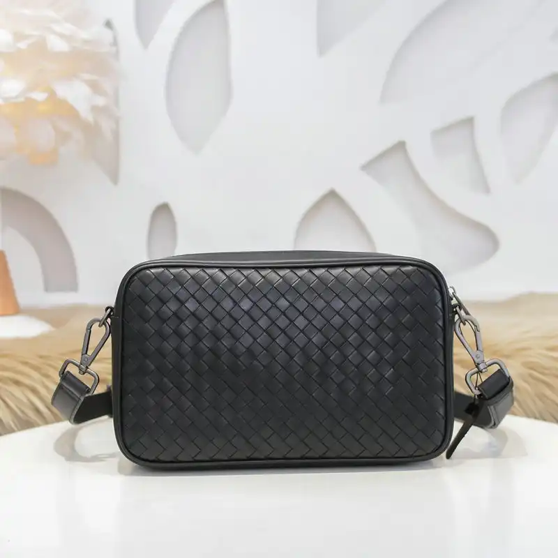 Bottega Veneta Bags 2111YZ0021