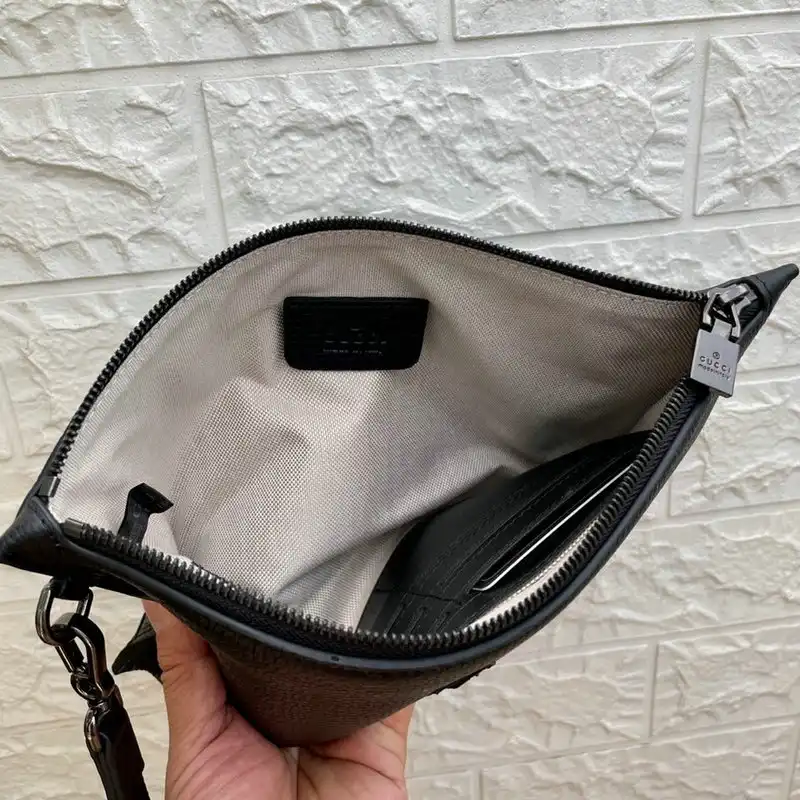 G*u*i bags 2111yz0041