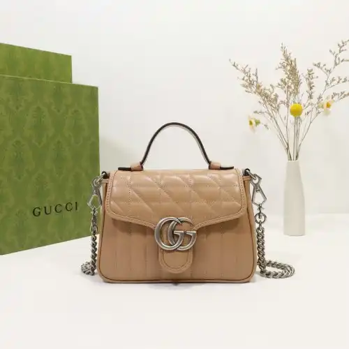 G*u*i bag 2112dj0004