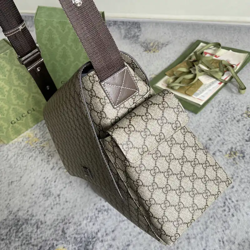 G*u*i bag 2201dj0015