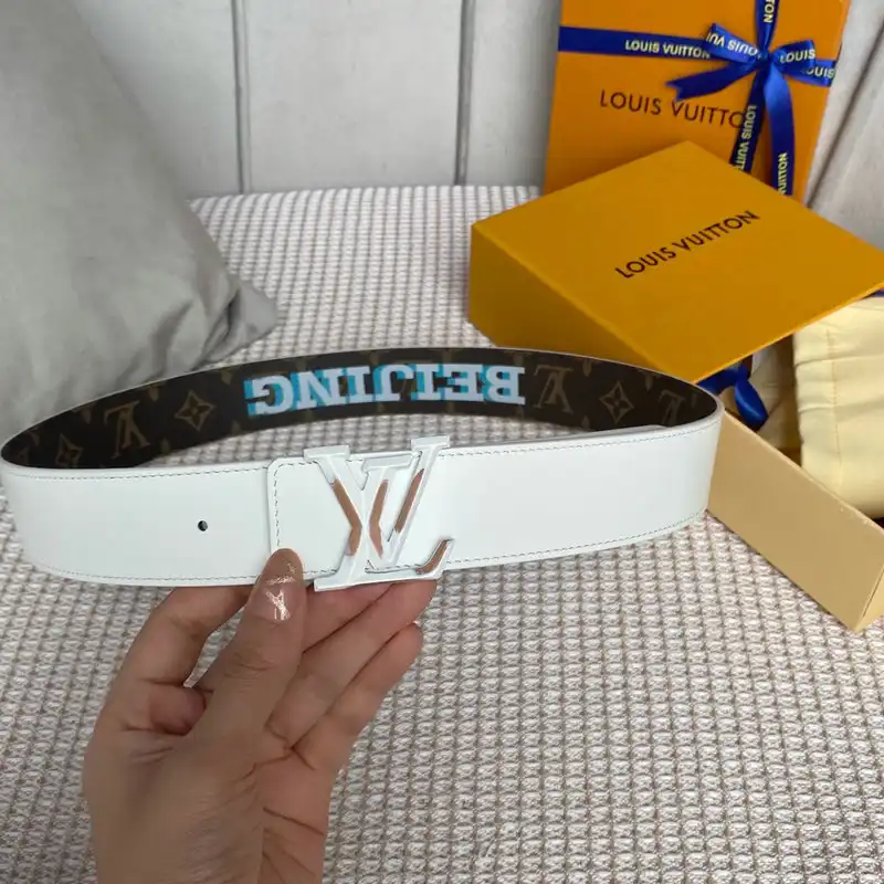 LV Belts 2207XF0064