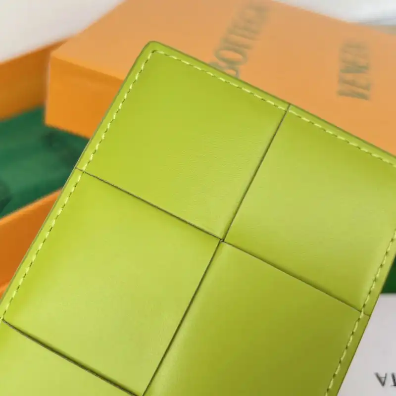 Bottega Veneta Bag 2209SF0017