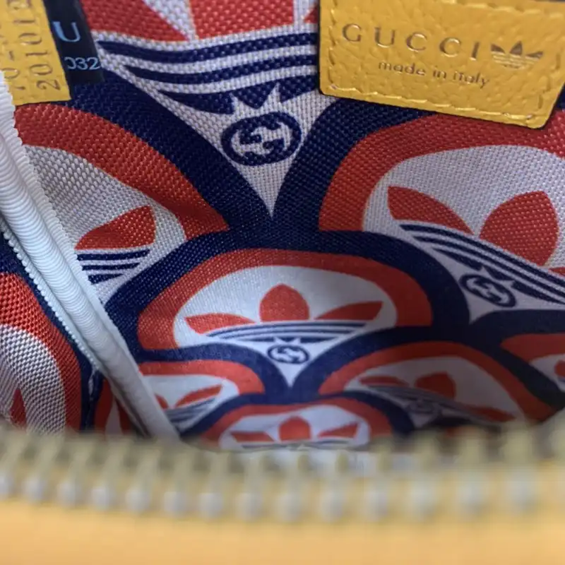 G*u*i bag 2210ya0161