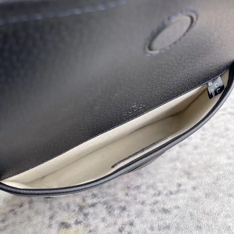 G*u*i bag 2211dj0022