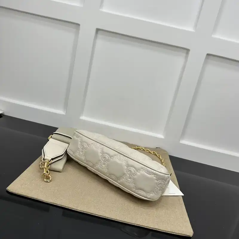 G*u*i bag 2301ya0018