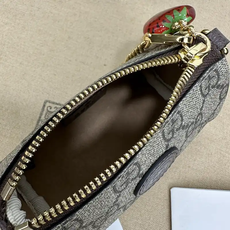 G*u*i bag 2304ya0114