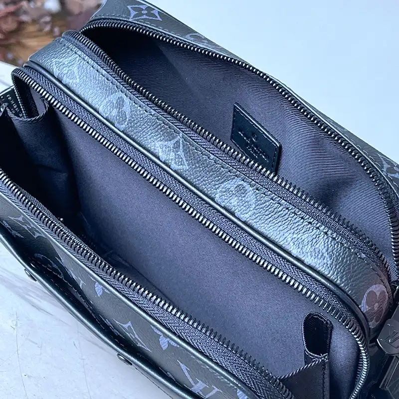 LV Bags 2404YA0005