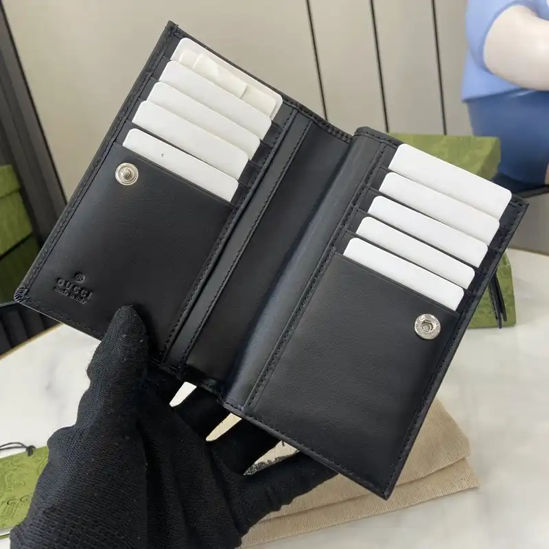 G*u*i bags 2407yz0257