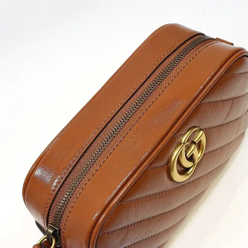 G*u*i bags 2012sh0002