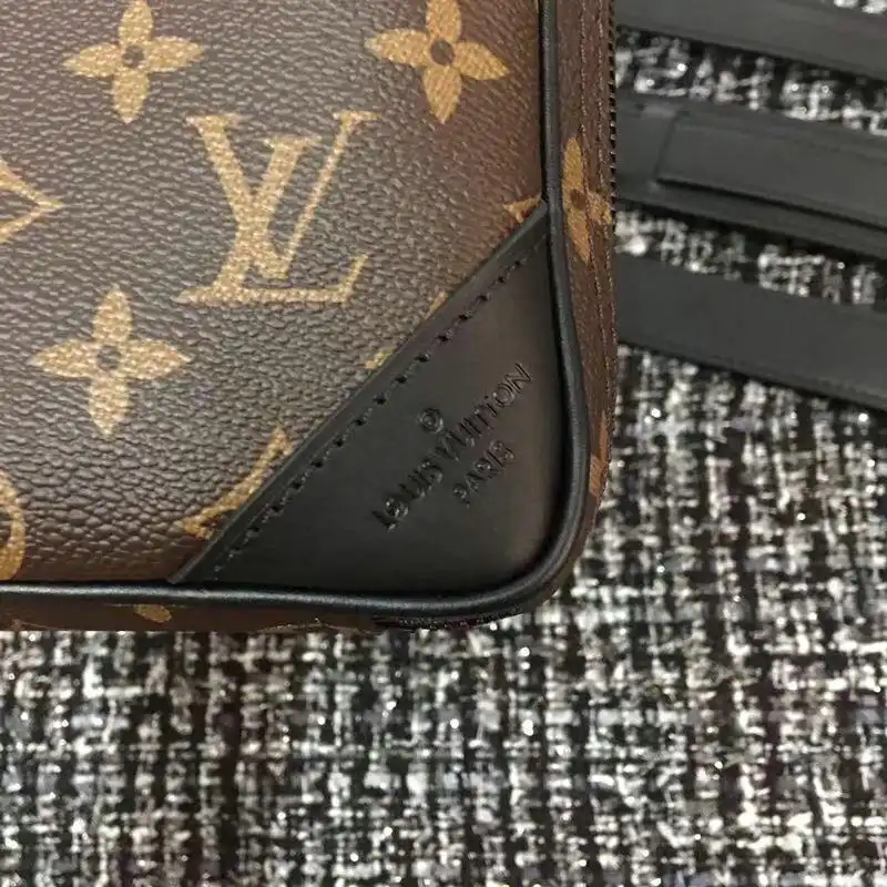 LV Bags 19T1L0363