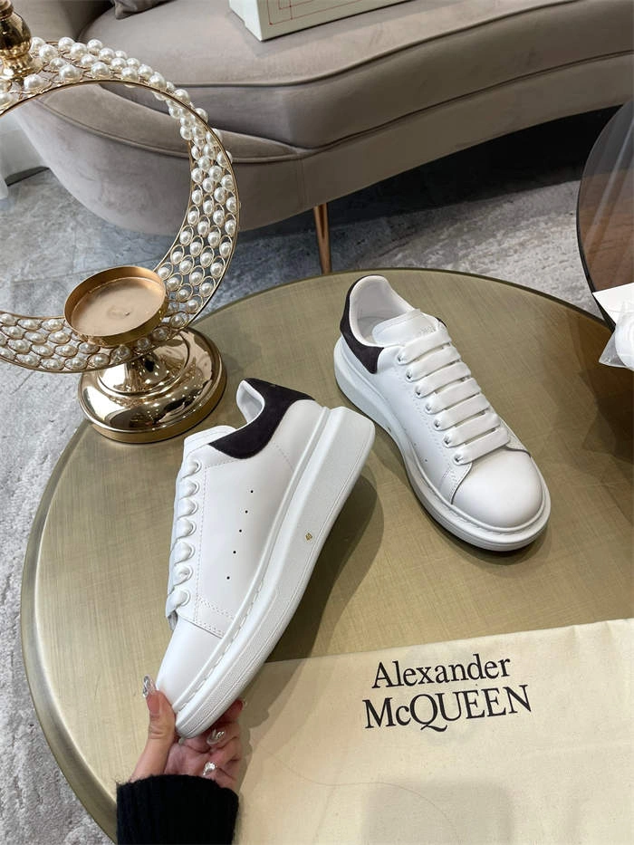 Alexander McQueen Oversized Lightweight 2573