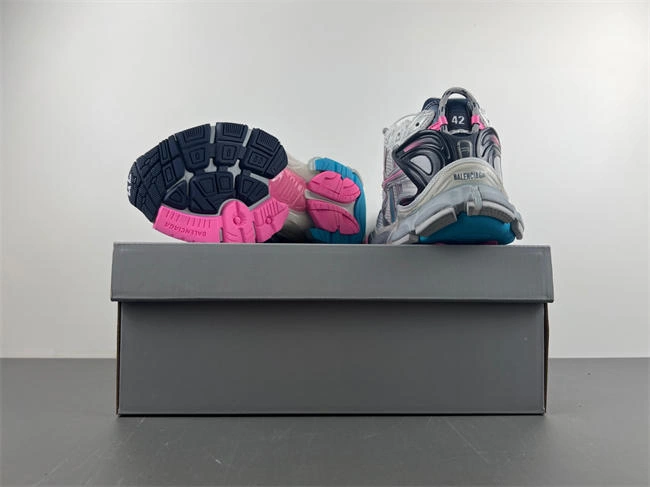 Reliable Balenciaga  772774-W3RNY- 4302