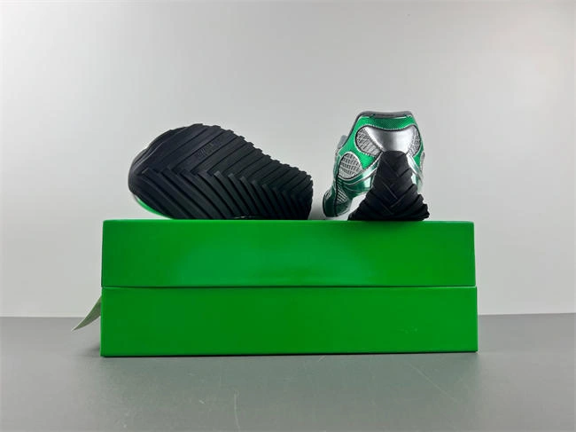 Vibrant Bottega Veneta Orbit Surf 741357 V2X40 2597