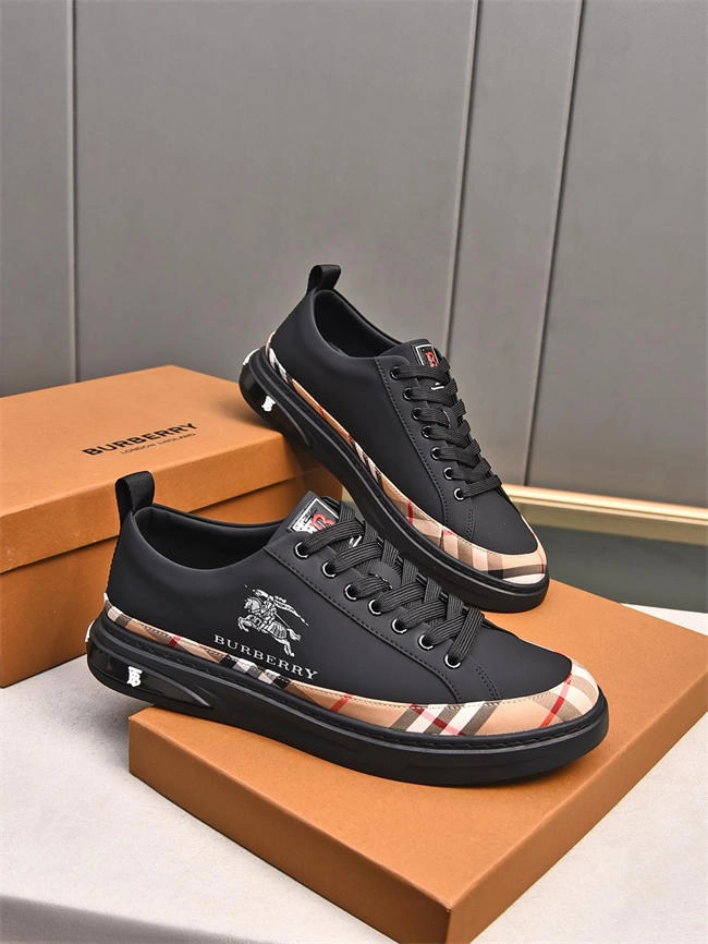 Burberry Sneaker Elegant 2622