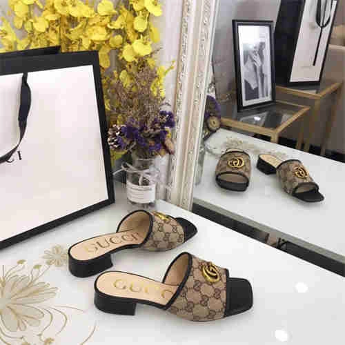 Refined Gocci Slipper 5620