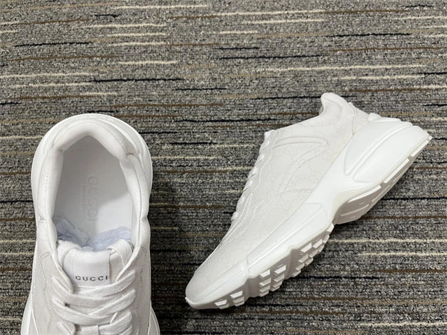 newstyle G*u*i rhyton sneaker 270