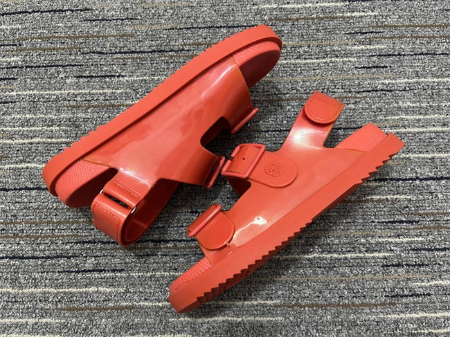 stretchable G*u*i sandals 360