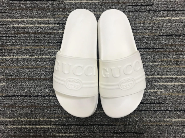 G*u*i slide unisex 441