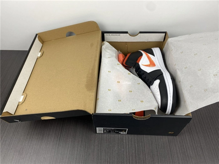 WellDesigned Jordan1 Mid Zig Zag DN4929- 3700