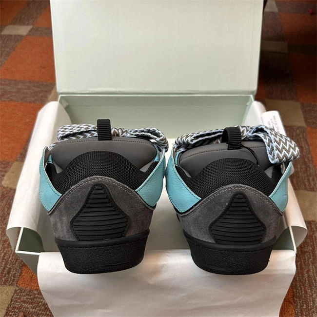 Trendsetting Lanvon Curb Sneaker 813