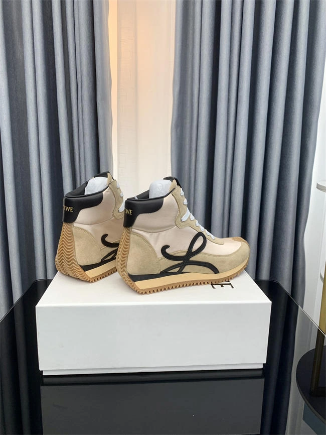 Breathable Loewe Sneaker 2457