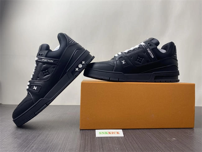 Compact Louis Vuitton 1647