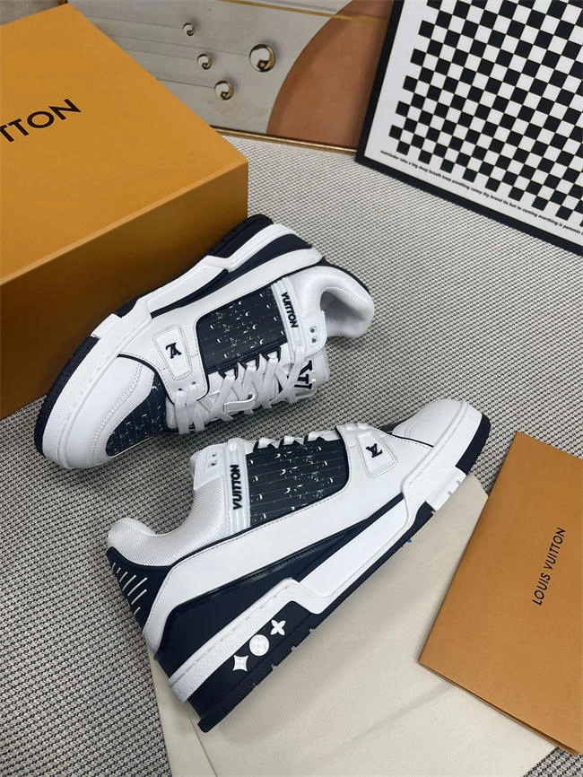 Lv Trainer Sneaker Neat 2114