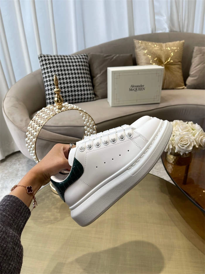 Mc Queen FashionForward 2528