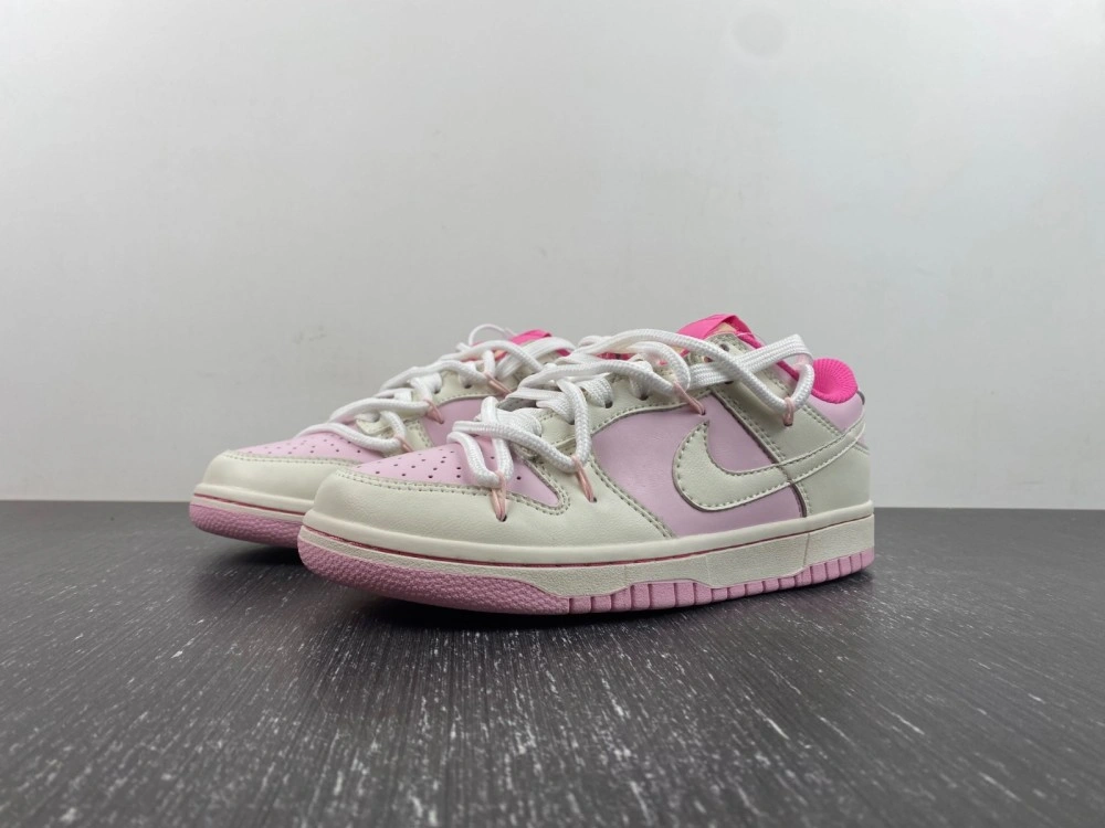 Stylish Nike Dunk Low DH9765- 4577