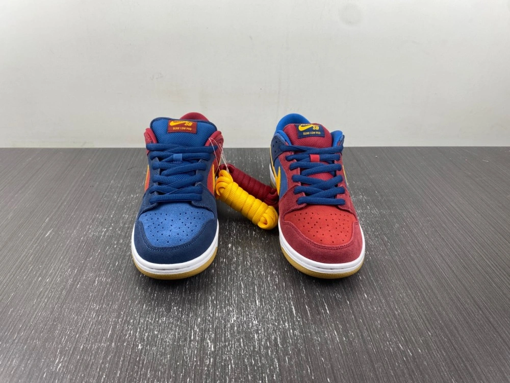 Nike SB Dunk Low Barcelona  DJ0606- Snug 4574