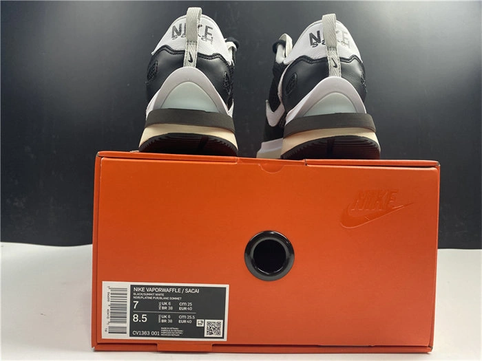 Nike Vaporwaffle sacai Black White  CV1363- StreetReady 5239