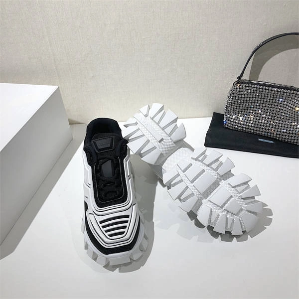 PRADA StreetReady 3237