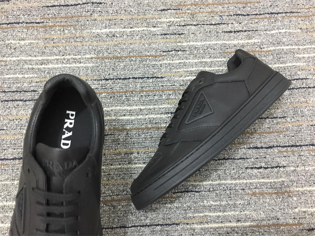 Prada Sneaker RelaxedFit 3375